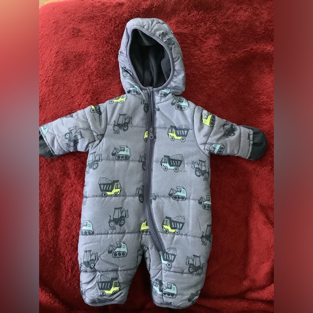 Wippette baby boy  snow suit. Size 0/3 months